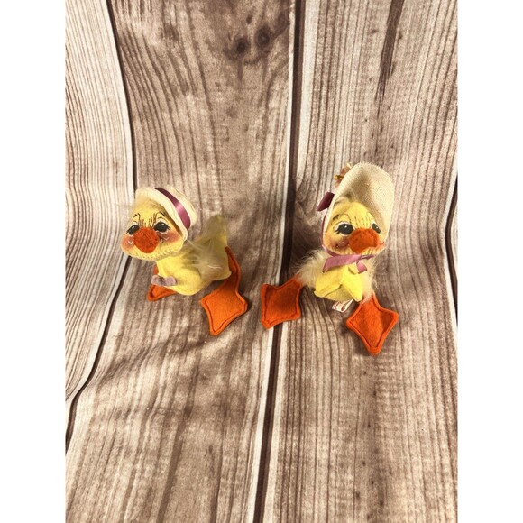 Annalee Other - Annalee Pair Of Yellow Spring Ducklings Vintage Dolls 5"
